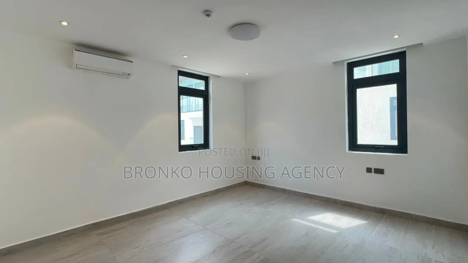 4bdrm Townhouse / Terrace in Bronko Housing, American House for rent