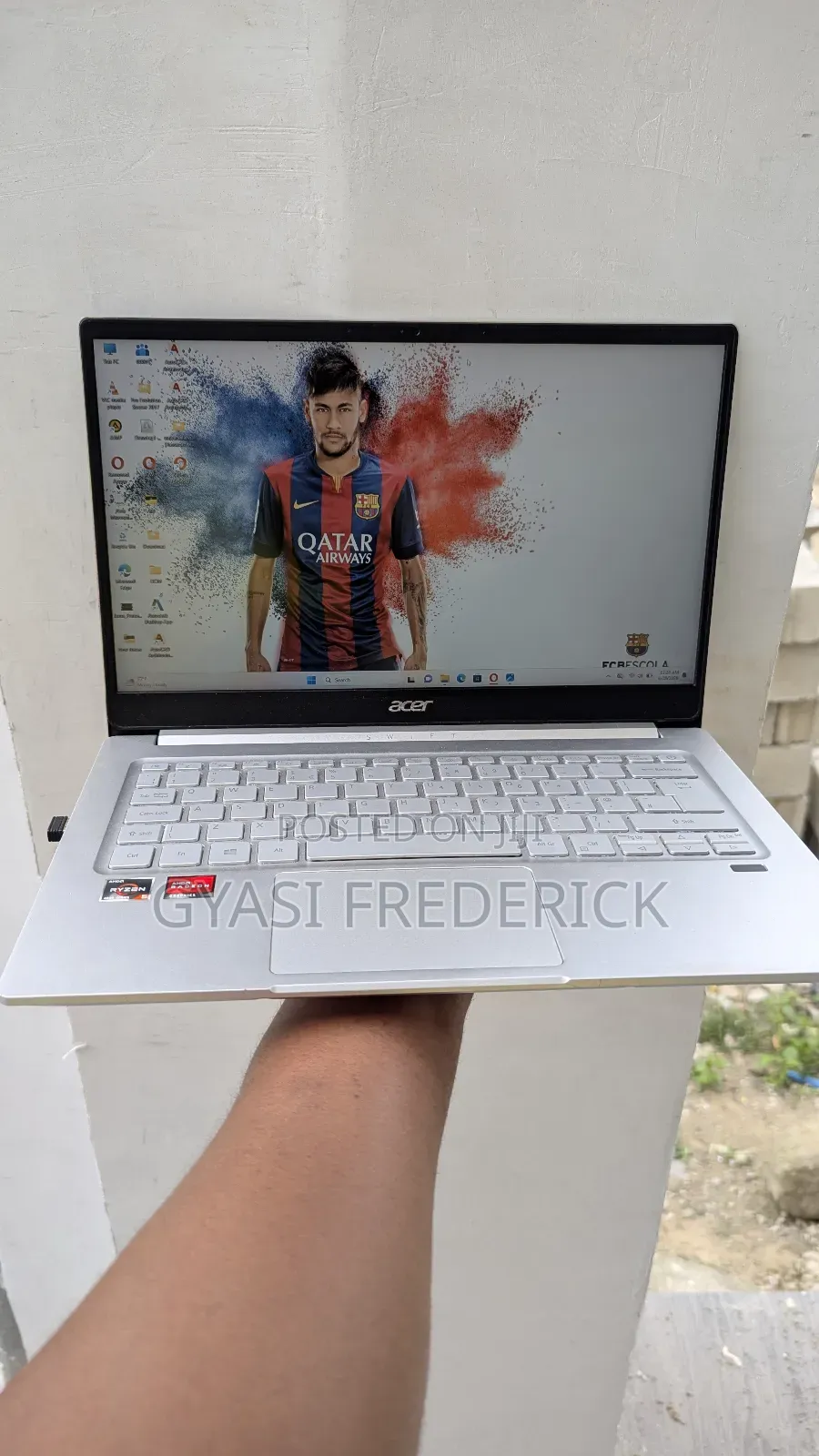 Laptop Acer Switch 3 8GB AMD Ryzen 5 SSD 1T