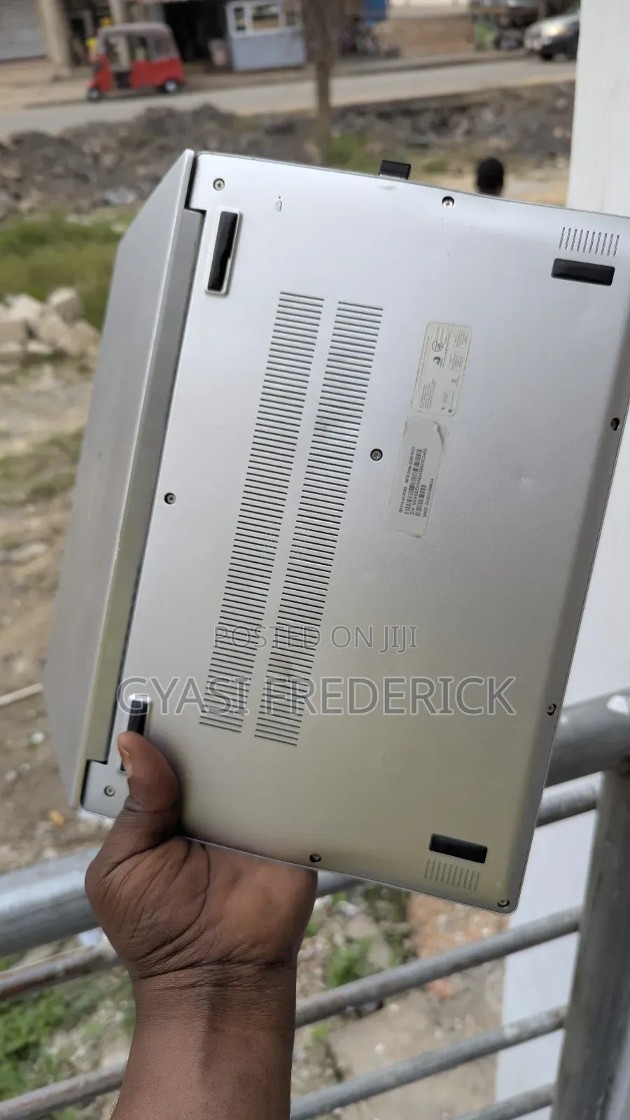 Laptop Acer Switch 3 8GB AMD Ryzen 5 SSD 1T
