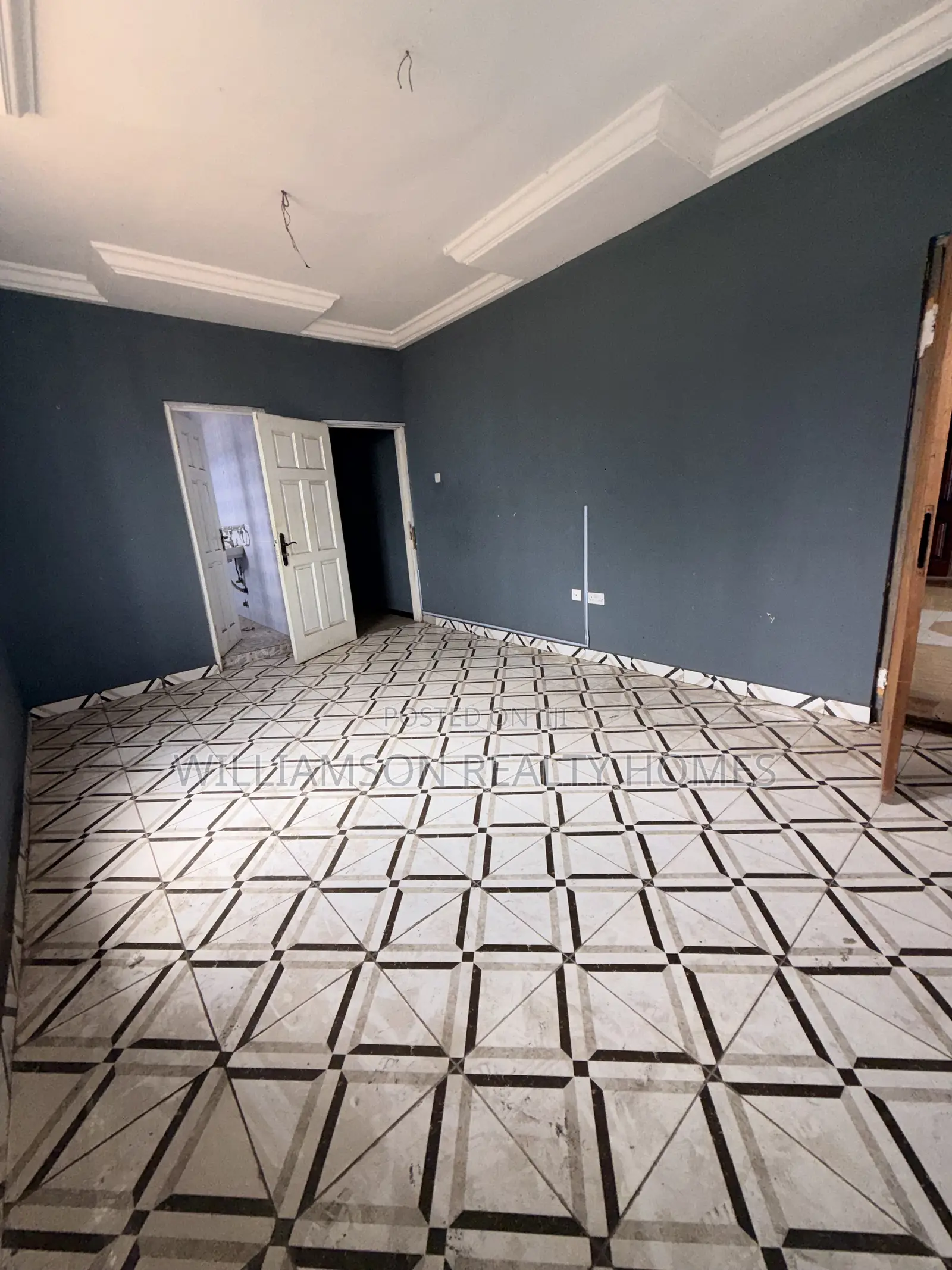 3bdrm Apartment in Community 18 Road, Spintex for rent