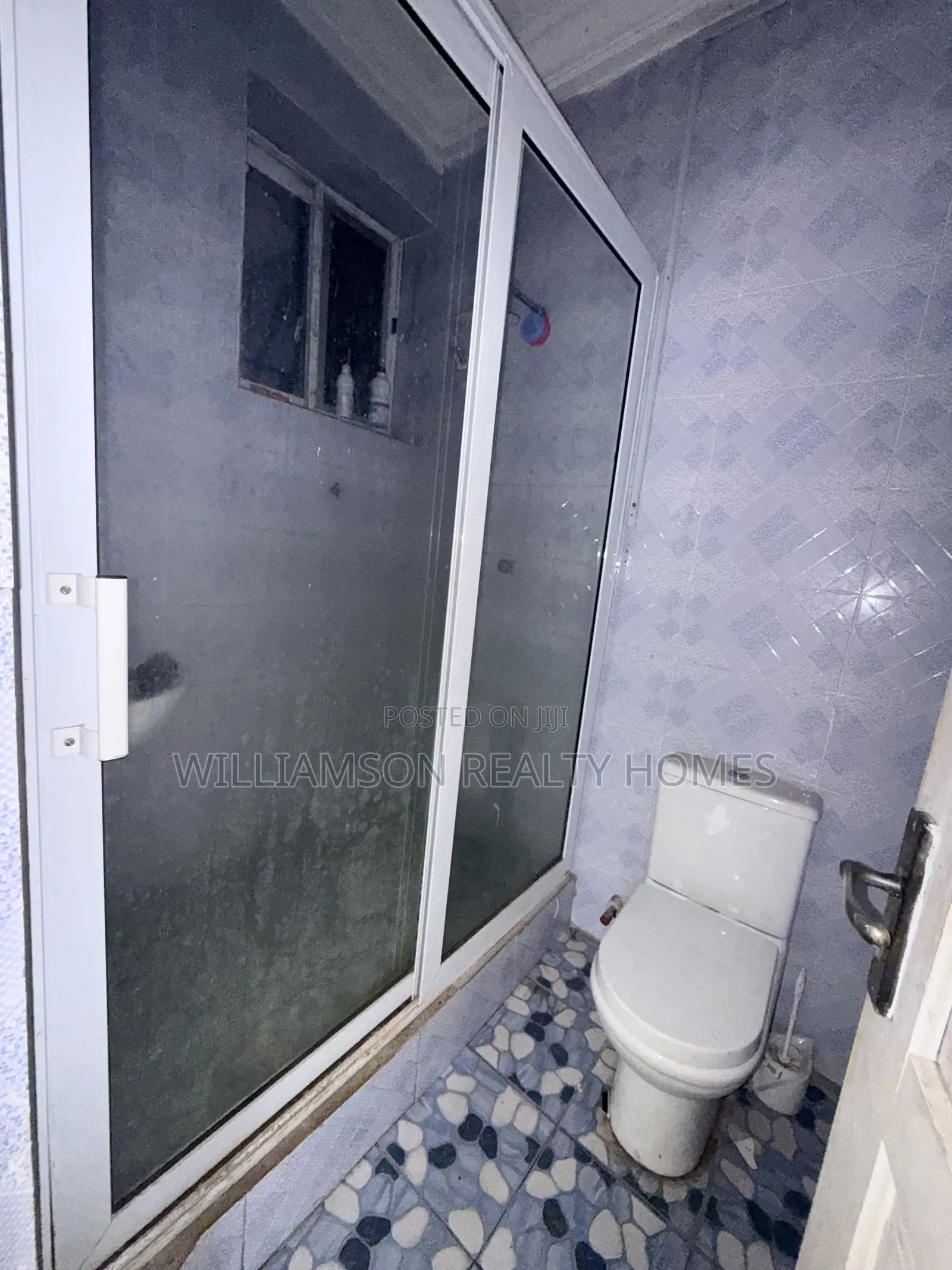 3bdrm Apartment in Community 18 Road, Spintex for rent