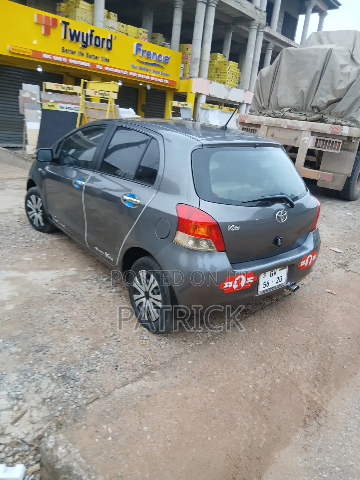 Toyota Vitz 2010 Gray