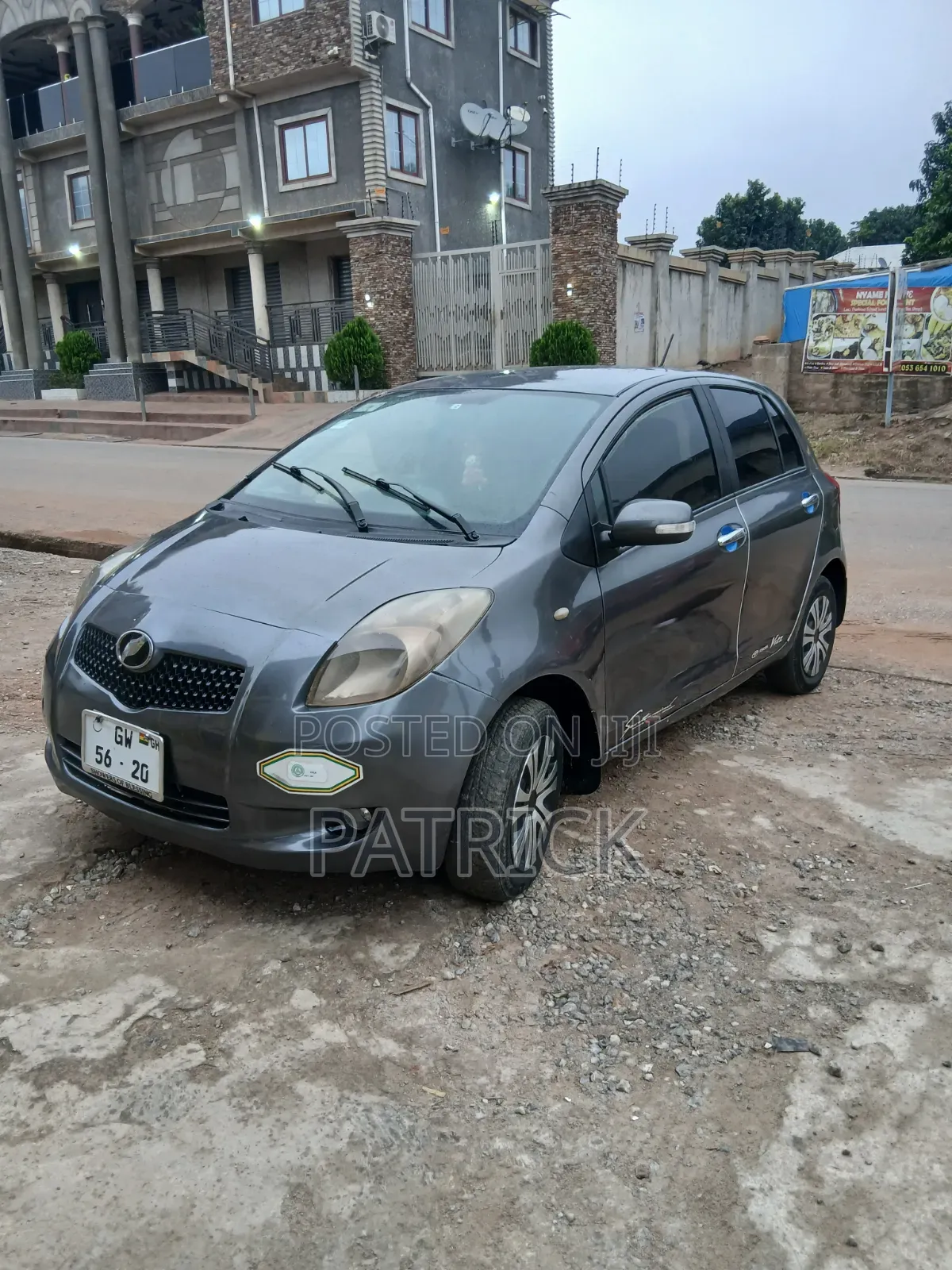 Toyota Vitz 2010 Gray