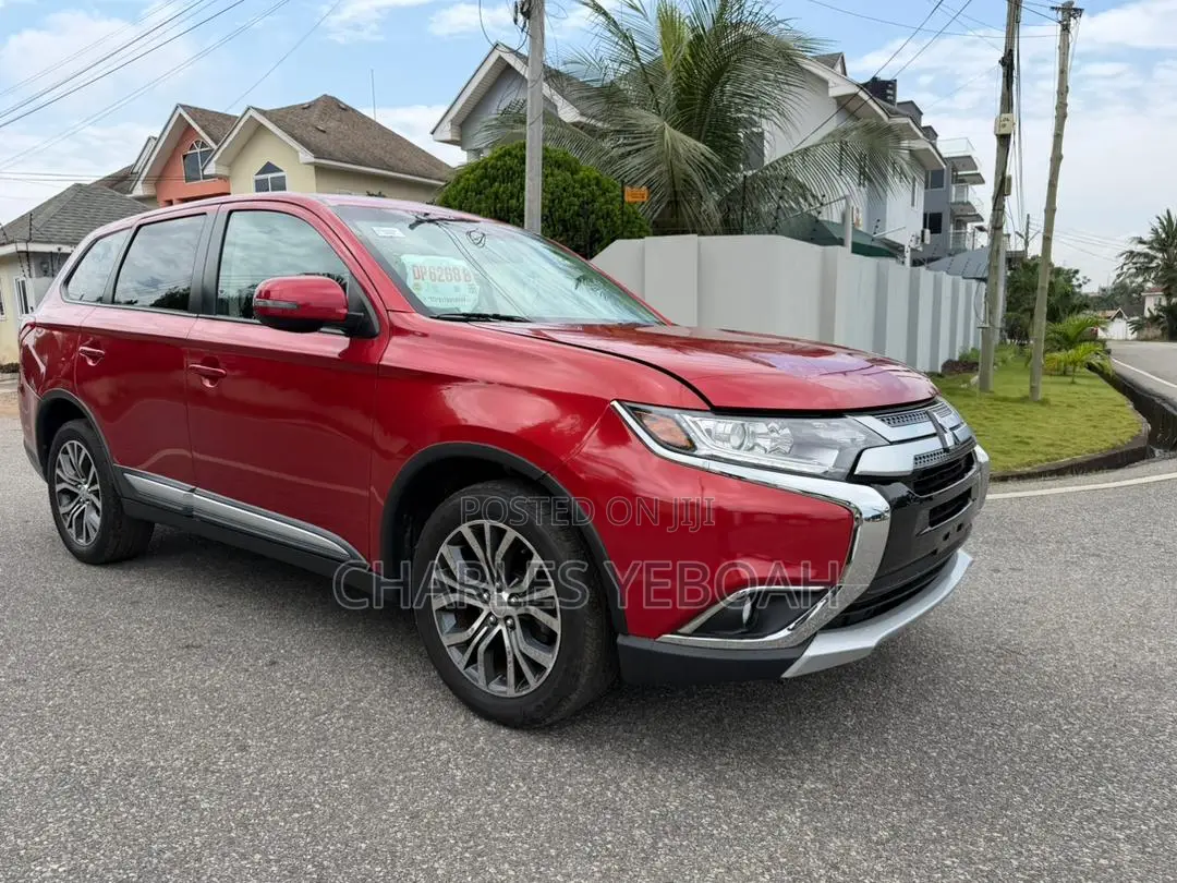 Mitsubishi Outlander SE FWD 2017 Red