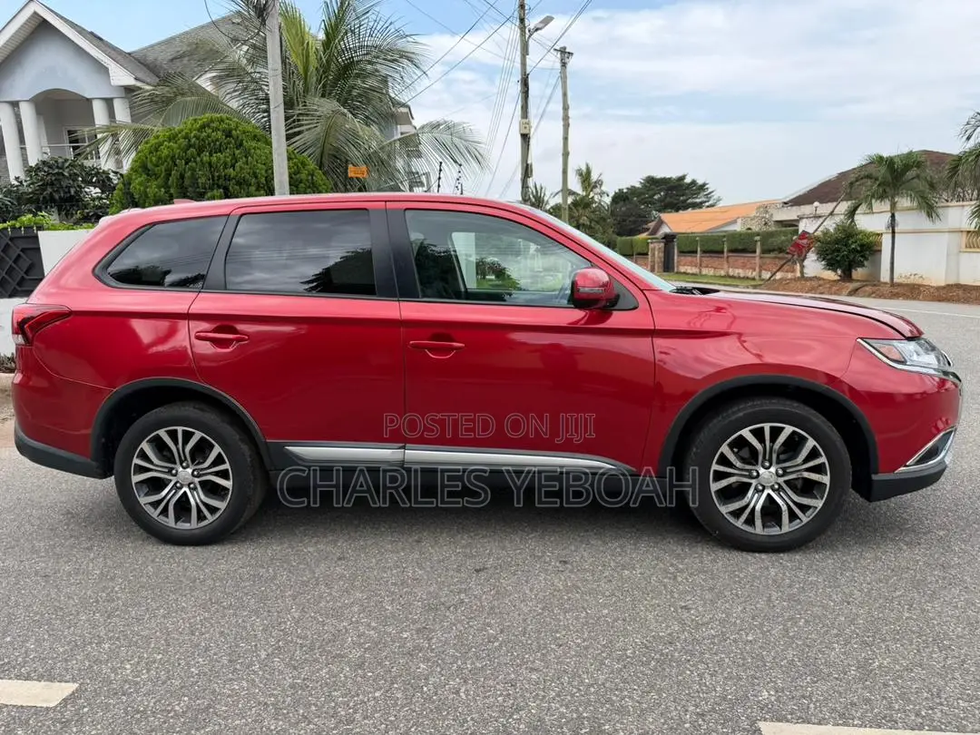 Mitsubishi Outlander SE FWD 2017 Red