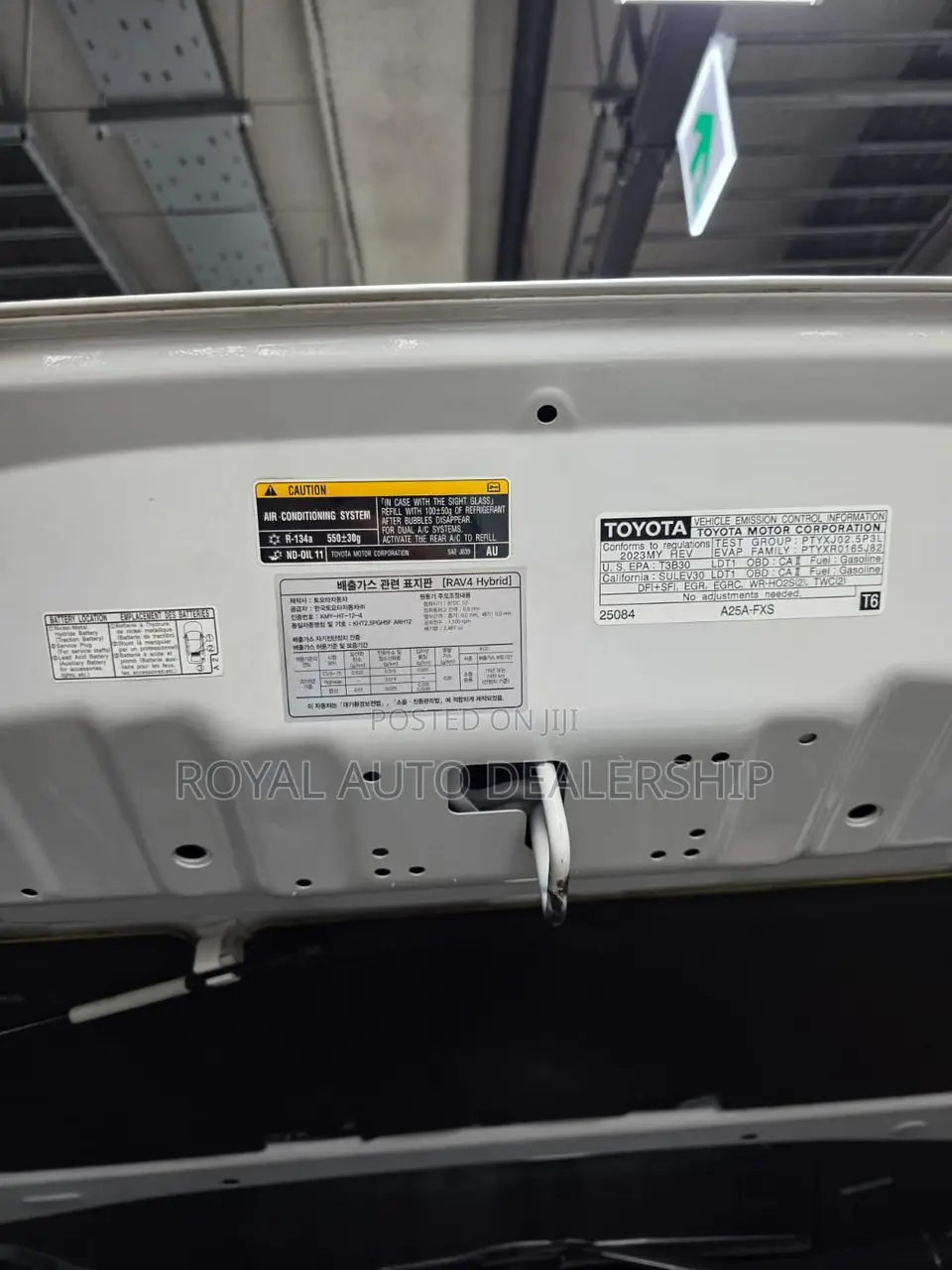 Toyota RAV4 XLE AWD 2023 White