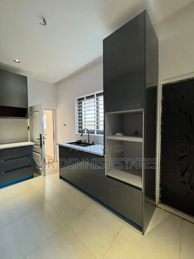 3bdrm House in Ablekuma - Pokuase for sale