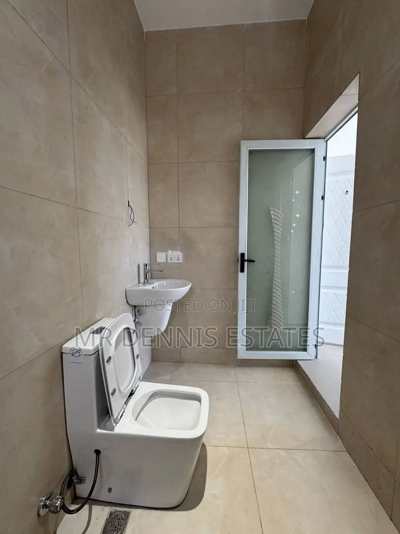 3bdrm House in Ablekuma - Pokuase for sale
