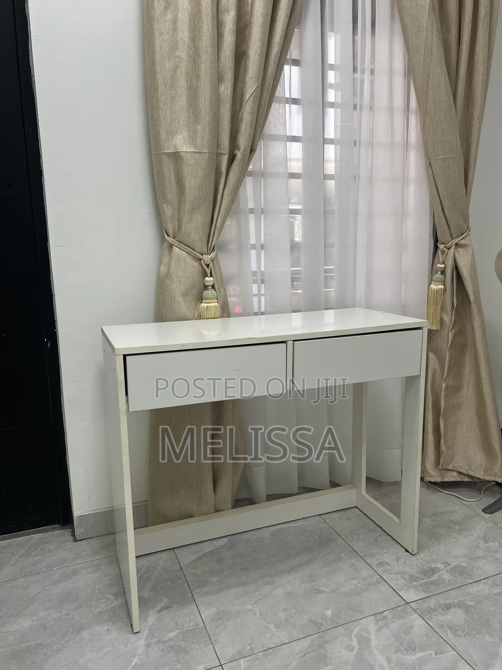 Dressing Table/Vanity/Desk
