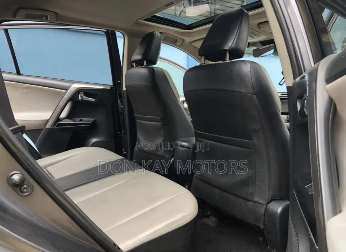 Toyota RAV4 Limited FWD (2.5L 4cyl 6A) 2016 Black