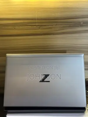 Laptop HP ZBook Firefly 14 G7 8GB Intel Core i5 SSD 256GB