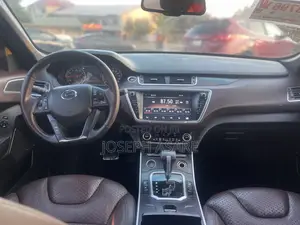 Land Rover Range Rover 2017 White