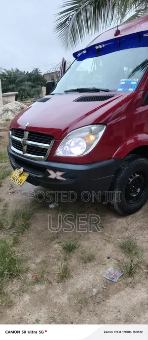 Mercedes-Benz Sprinter 2012