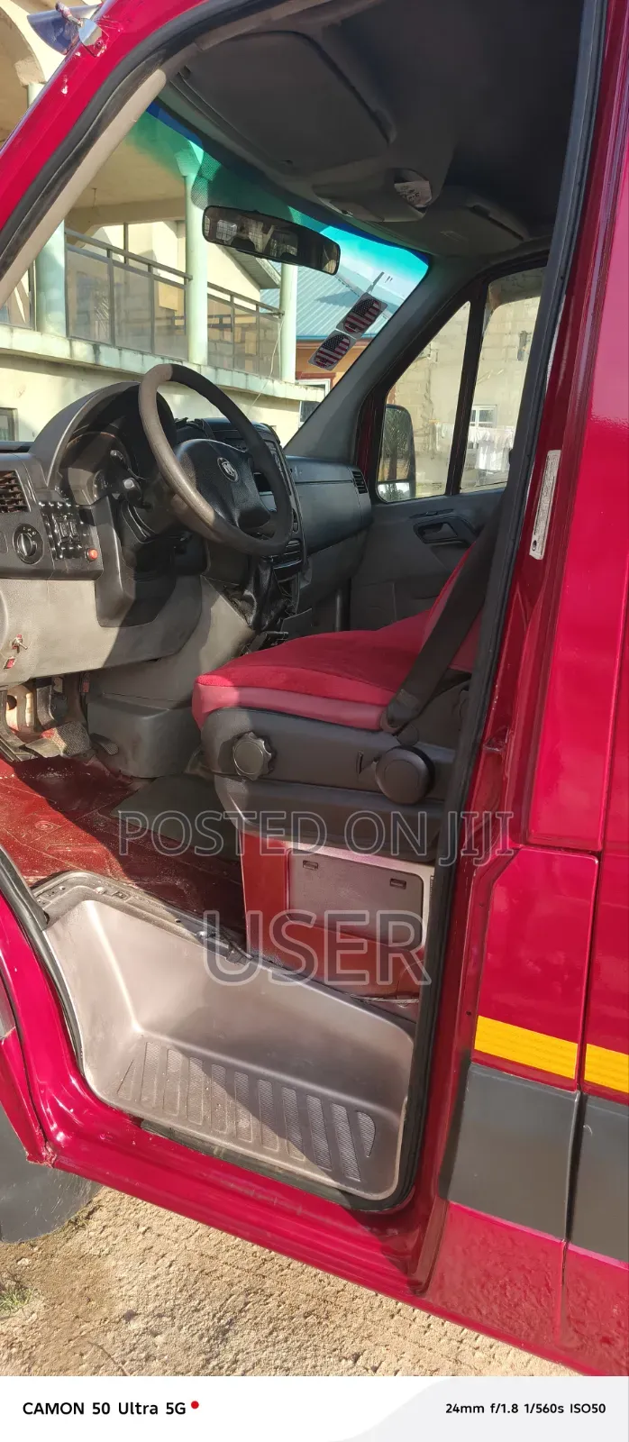 Mercedes-Benz Sprinter 2012