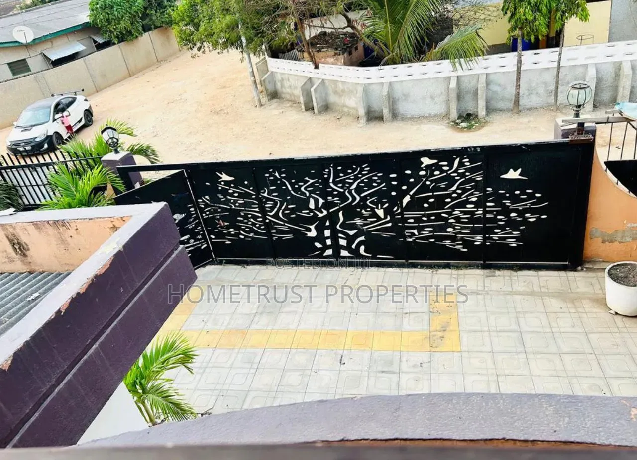 10 Bedroom Guest House for Sale at McCarthy Hills