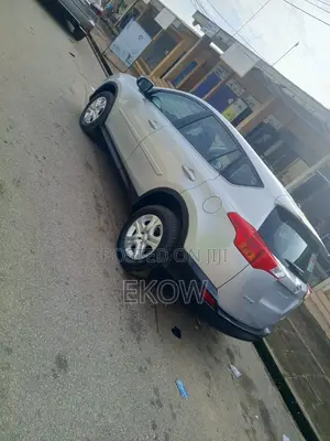Toyota RAV4 LE 4dr SUV AWD (2.5L 4cyl 6A) 2014