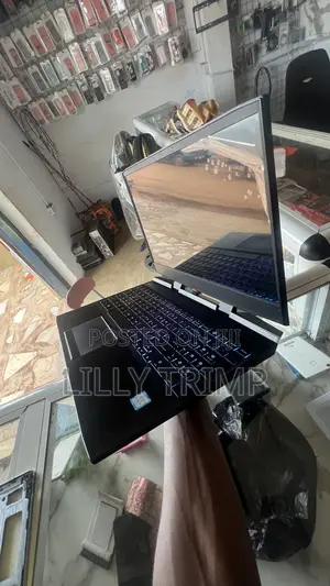 Laptop HP Omen 15-ce0xx 16GB Intel Core i5 HDD+SSD 1T