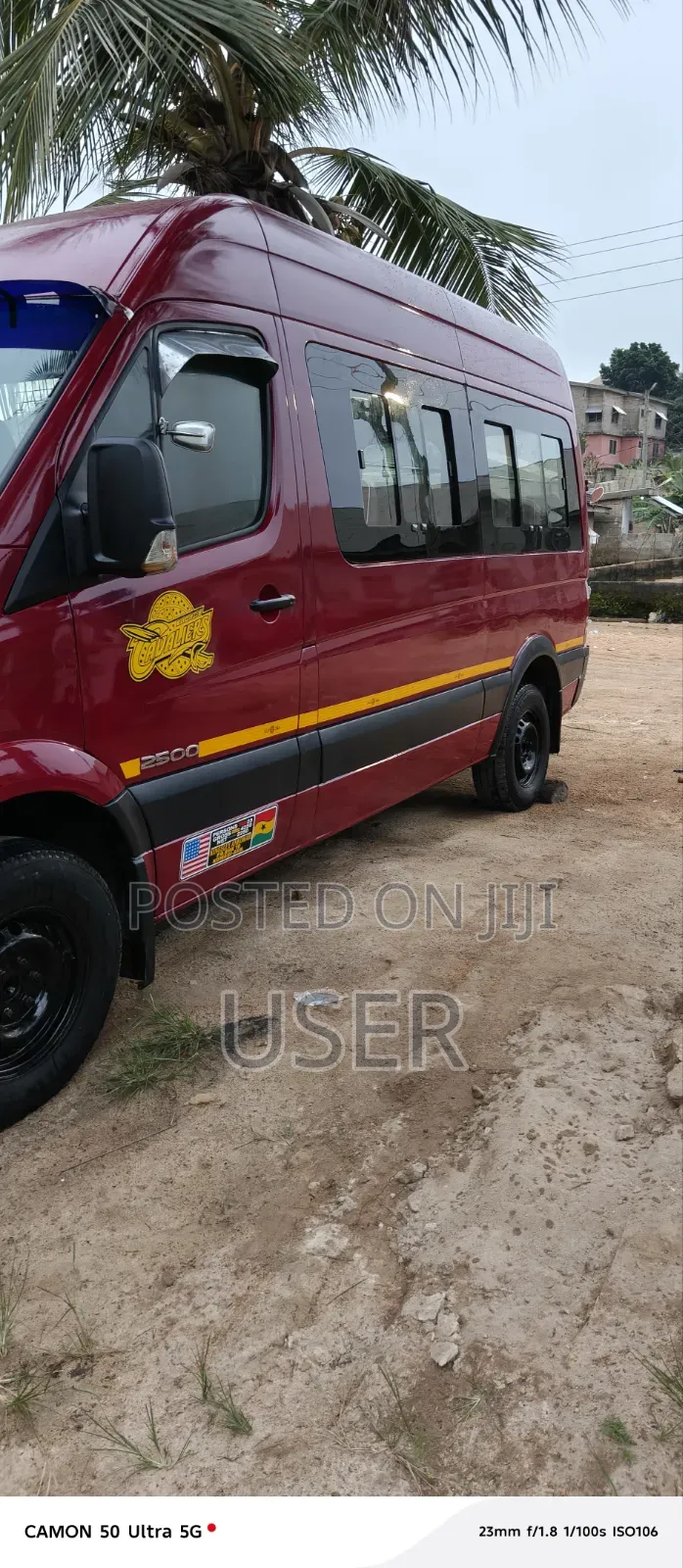 Mercedes-Benz Sprinter 2012