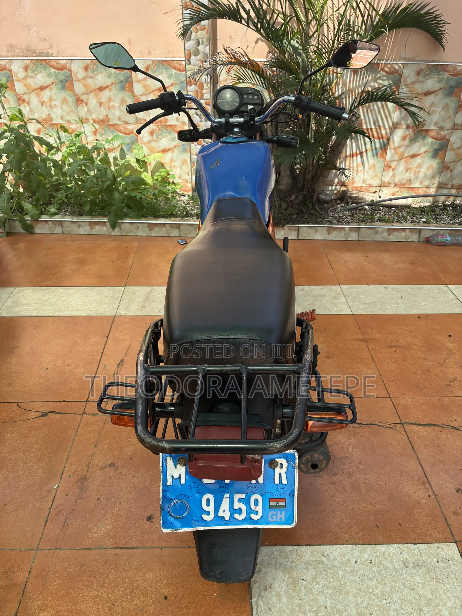 Honda CB 2024 Blue