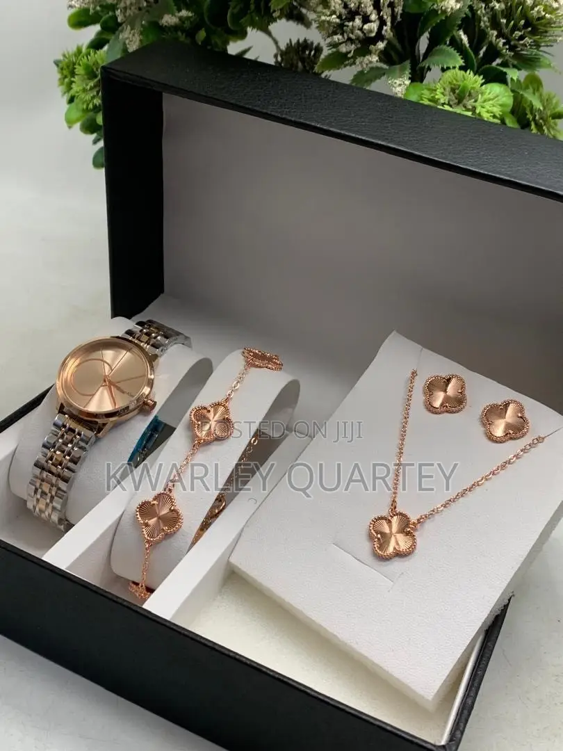Ladies Jewelry Set