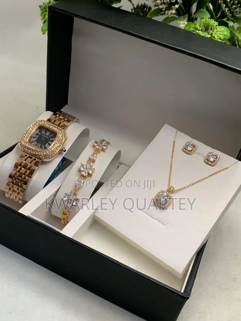 Ladies Jewelry Set