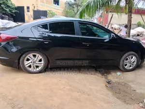 Hyundai Elantra 2020 Black