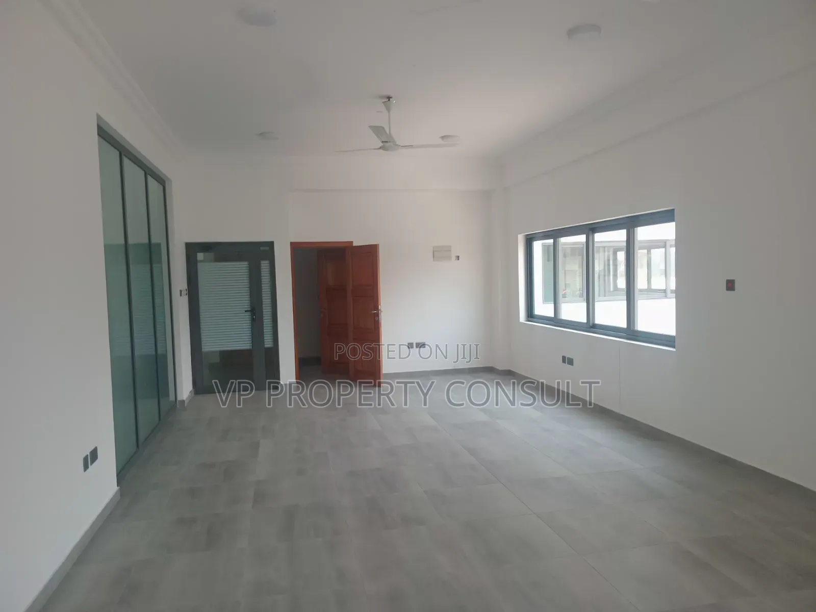 Very Spacious Office Space at Tseaddo