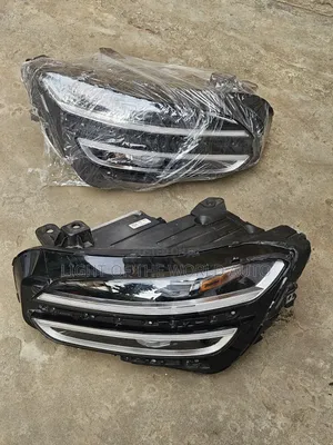 Genesis Gv70 Headlight With Chargers