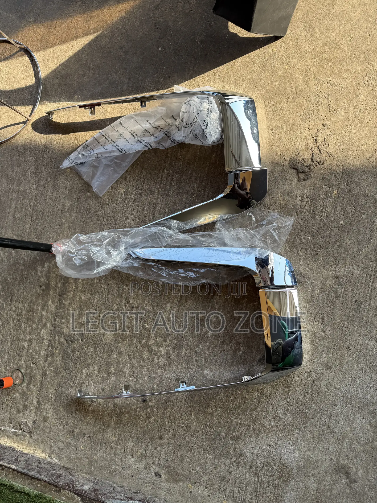 Mitsubishi L200 2020,2019,2021, Bumper Chromes Available
