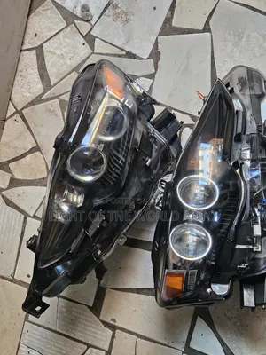 Lexus Is250 Headlight Available