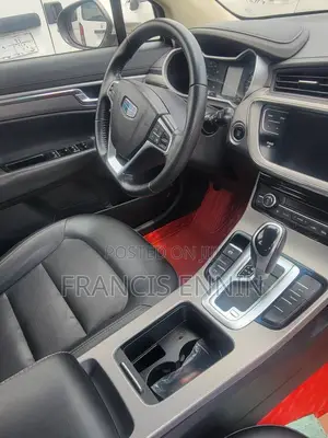 Geely Emgrand EV450 2018 Gold