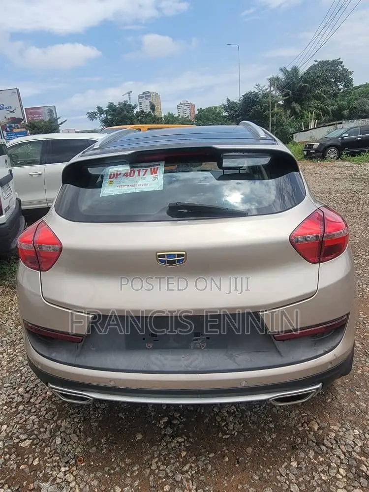 Geely Emgrand EV450 2018 Gold