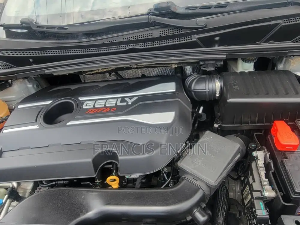 Geely Emgrand EV450 2018 Gold