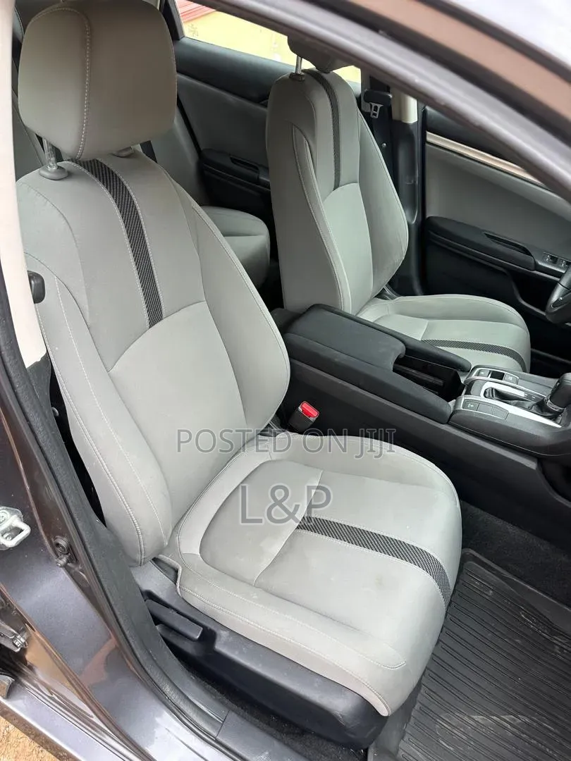 Honda Civic LX Sedan 2018 Silver