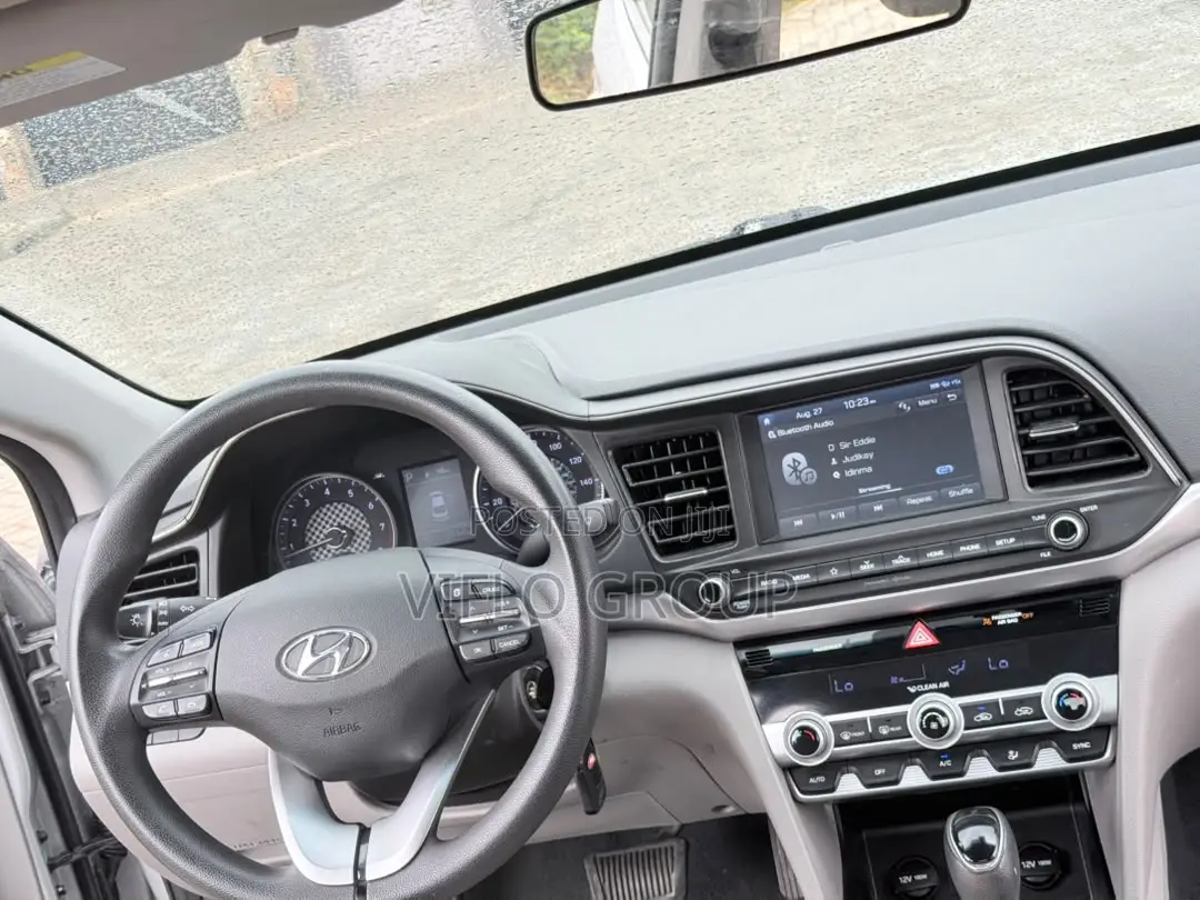 Hyundai Elantra SE 2020 Silver