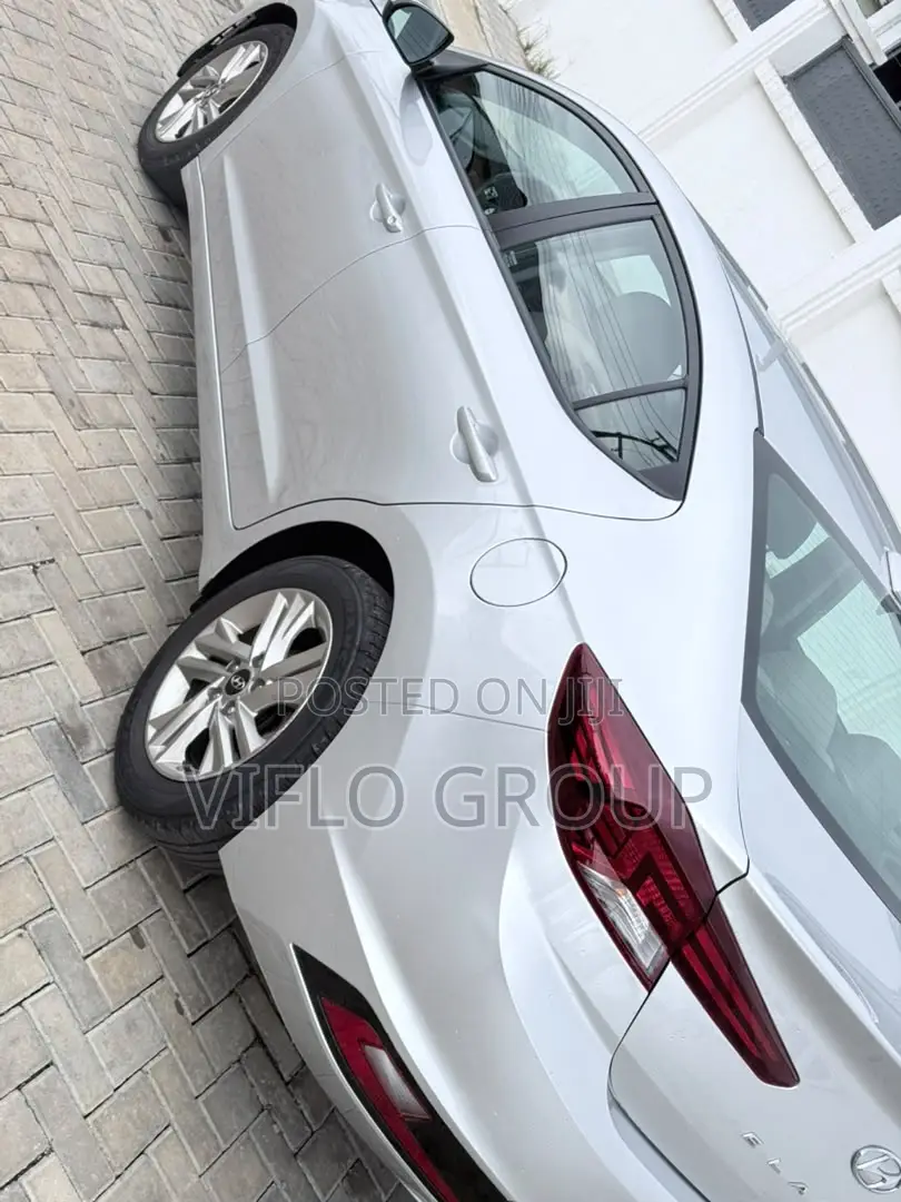 Hyundai Elantra SE 2020 Silver