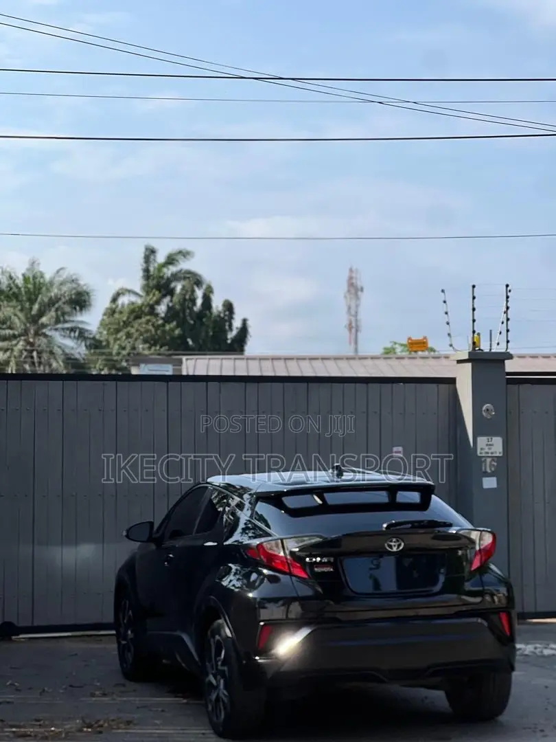 Toyota C-HR XLE FWD 2019 Black