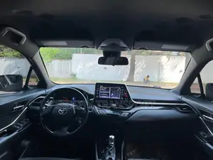 Toyota C-HR XLE FWD 2019 Black