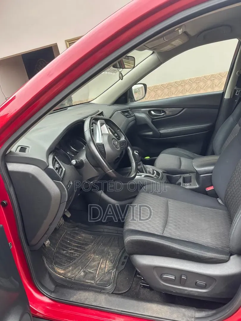 Nissan Rogue 2017 Red