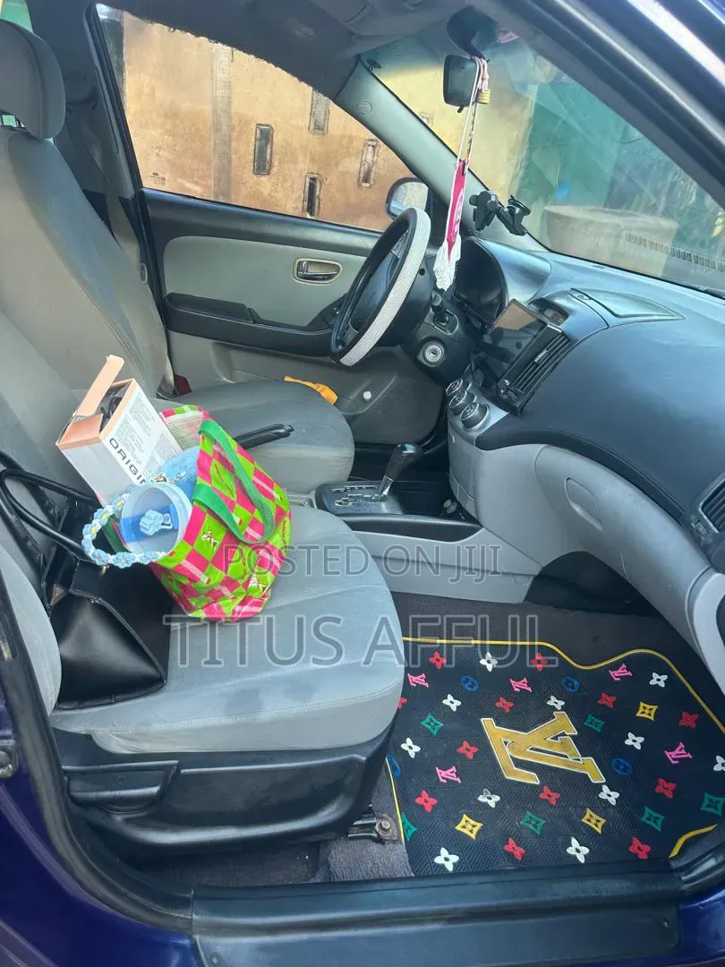 Hyundai Elantra 2007 Blue
