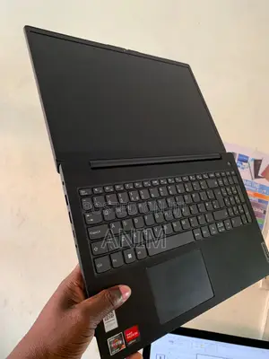 Laptop Lenovo 16GB AMD Ryzen 7 SSD 512GB