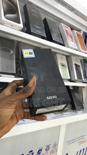 New Samsung Galaxy S20 128 GB Gray