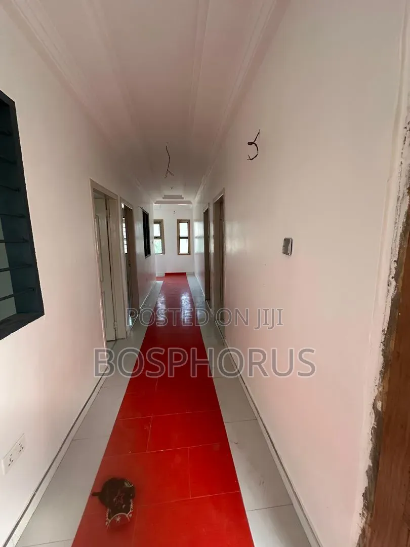 15bdrm House in Kwashiman, A-Lang for sale