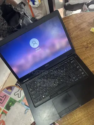 Laptop Dell Latitude 5480 8GB Intel Core i5 HDD+SSD 128GB