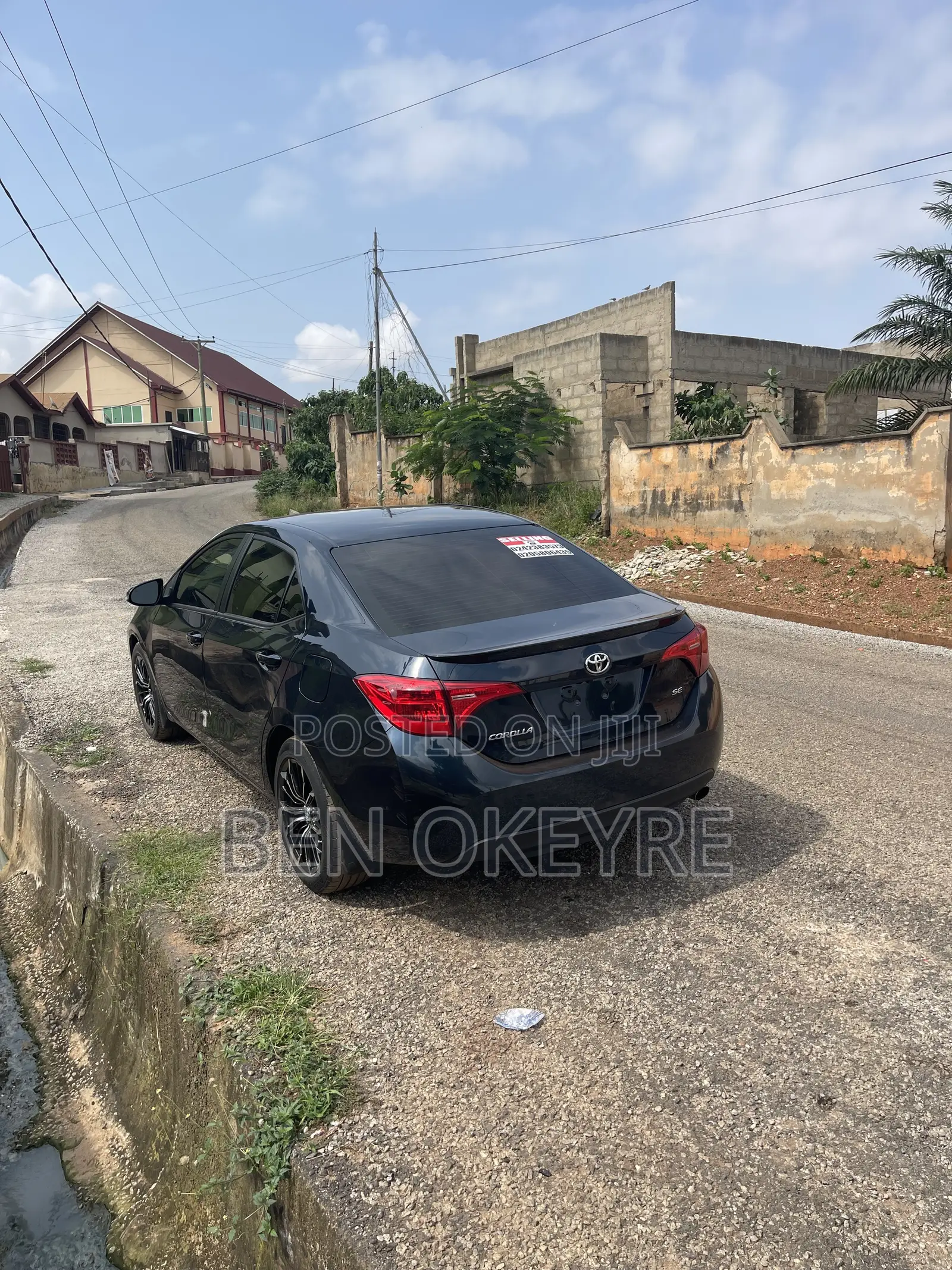 Toyota Corolla SE (1.8L 4cyl 6M) 2018 Blue