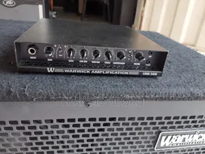 Warwick WCA 410 + LWA 500 Bass Stack - 4x10" Cab + 500W Head
