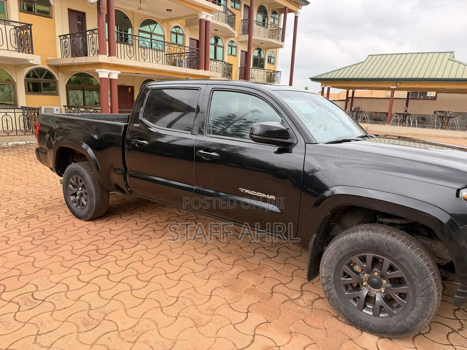 Toyota Tacoma SR5 Double Cab 6' Bed V6 AT 2023 Black