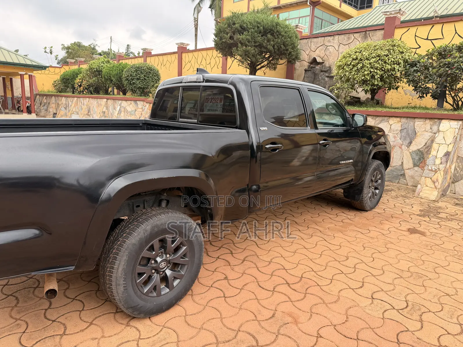 Toyota Tacoma SR5 Double Cab 6' Bed V6 AT 2023 Black