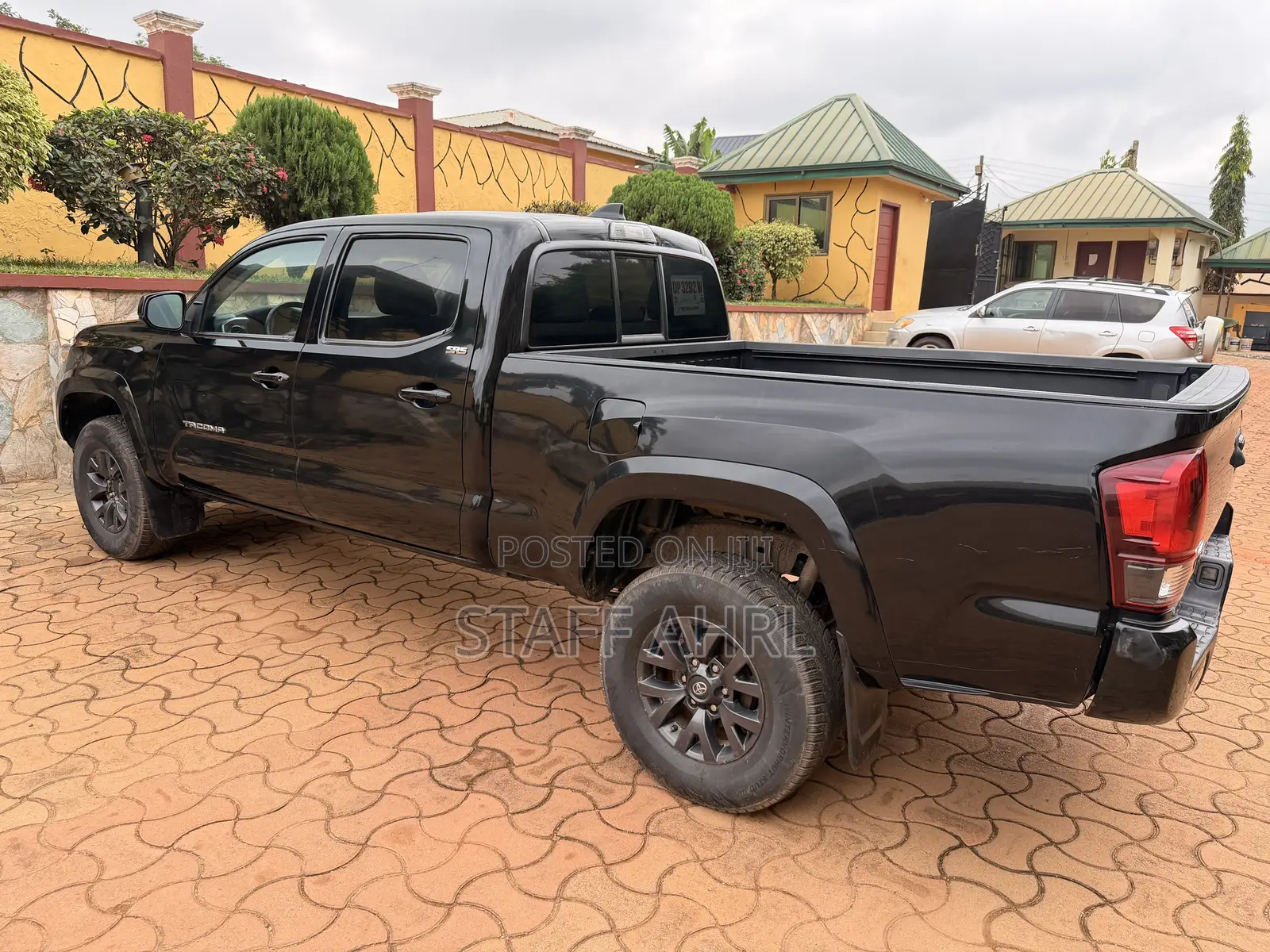 Toyota Tacoma SR5 Double Cab 6' Bed V6 AT 2023 Black