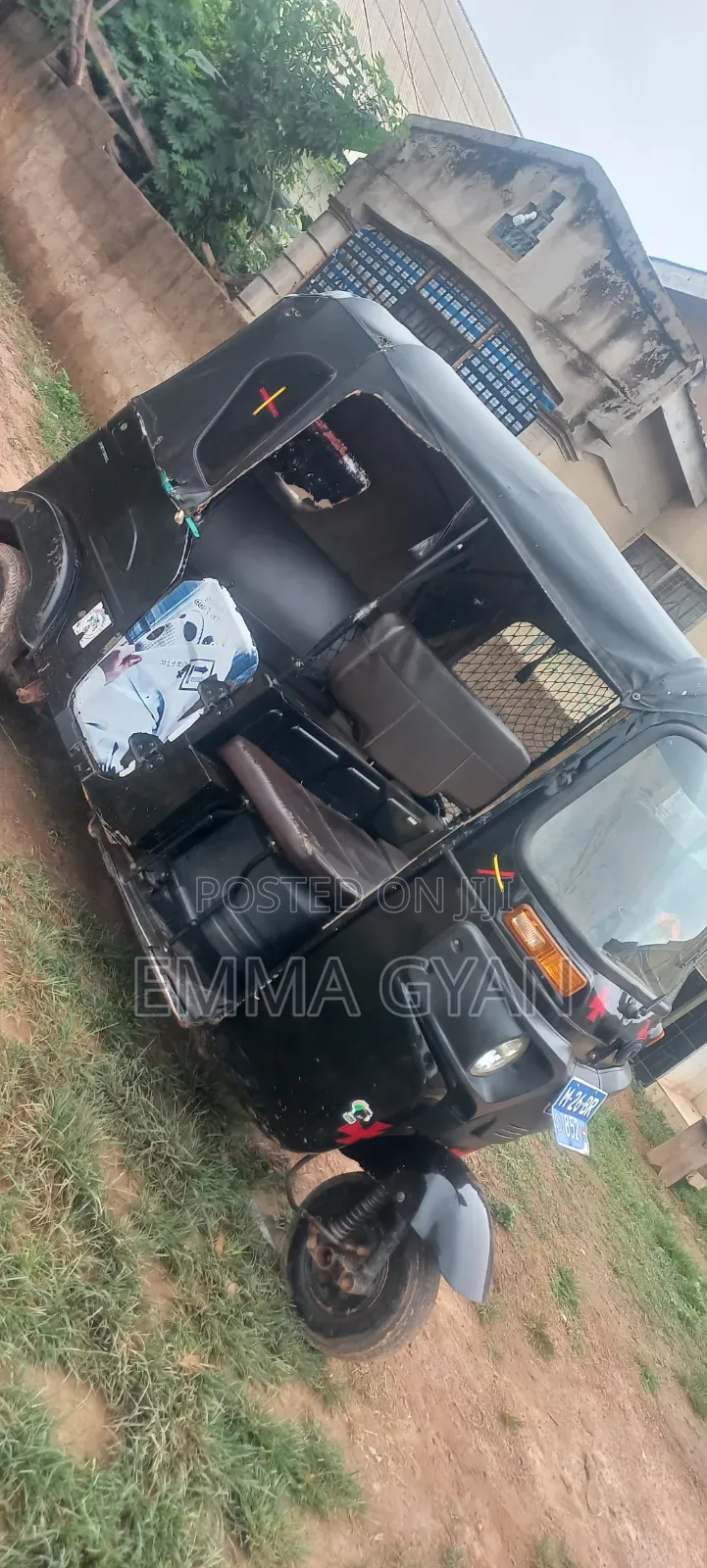 Bajaj RE 2025 Black